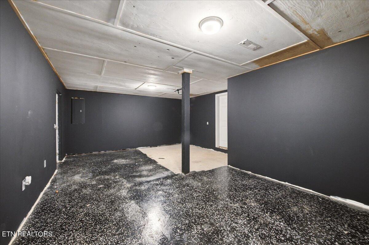 226 McKinney Rd, LaFollette