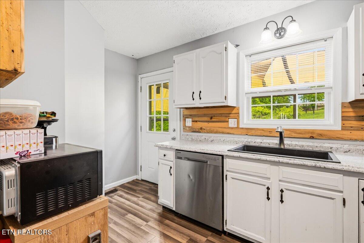 226 McKinney Rd, LaFollette