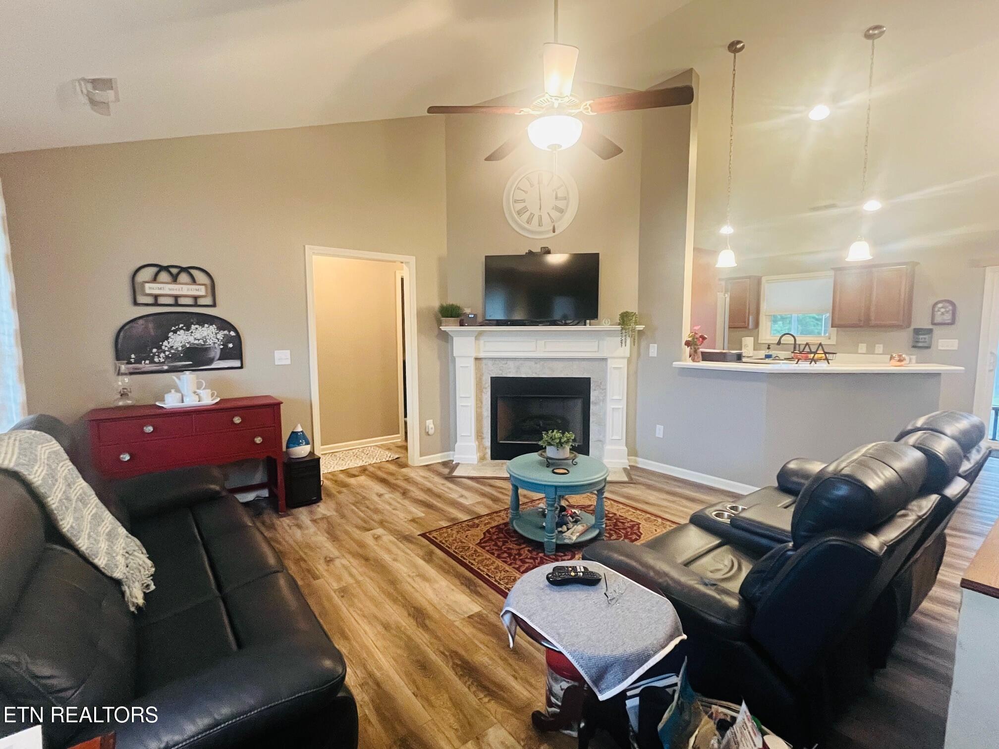7343 Crippen Corner Lane