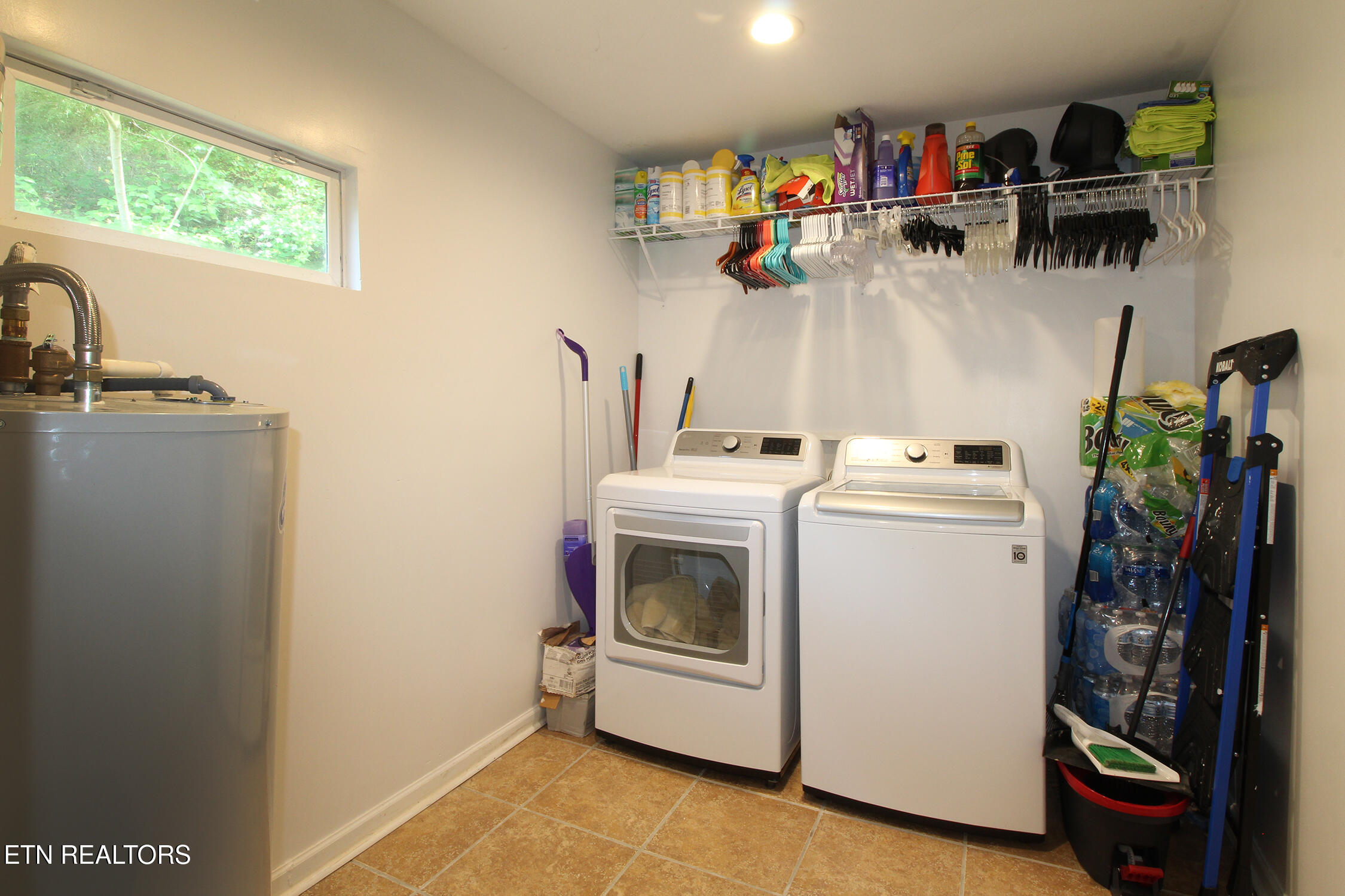 233 Sequoyah Tr
