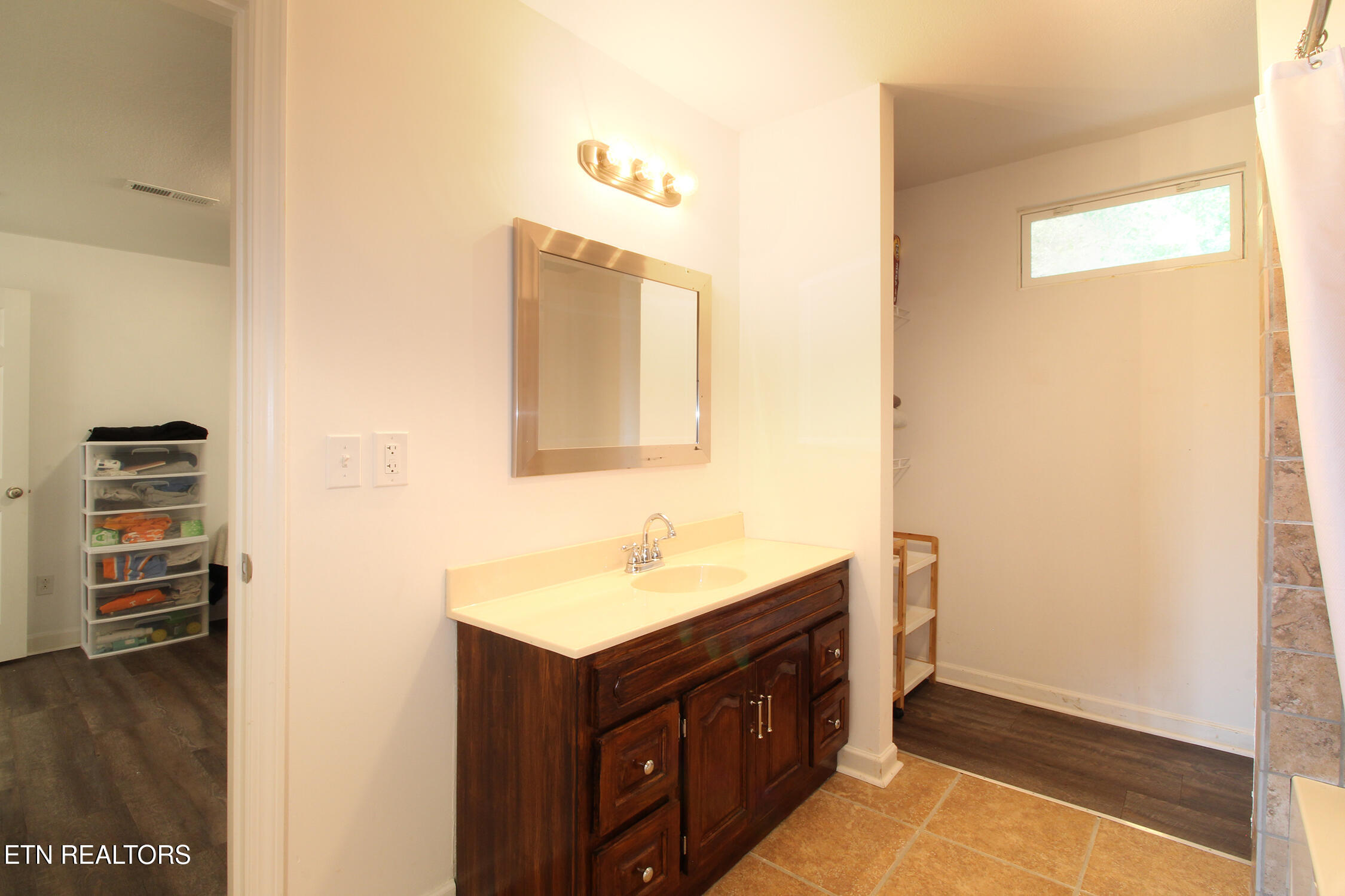 233 Sequoyah Tr