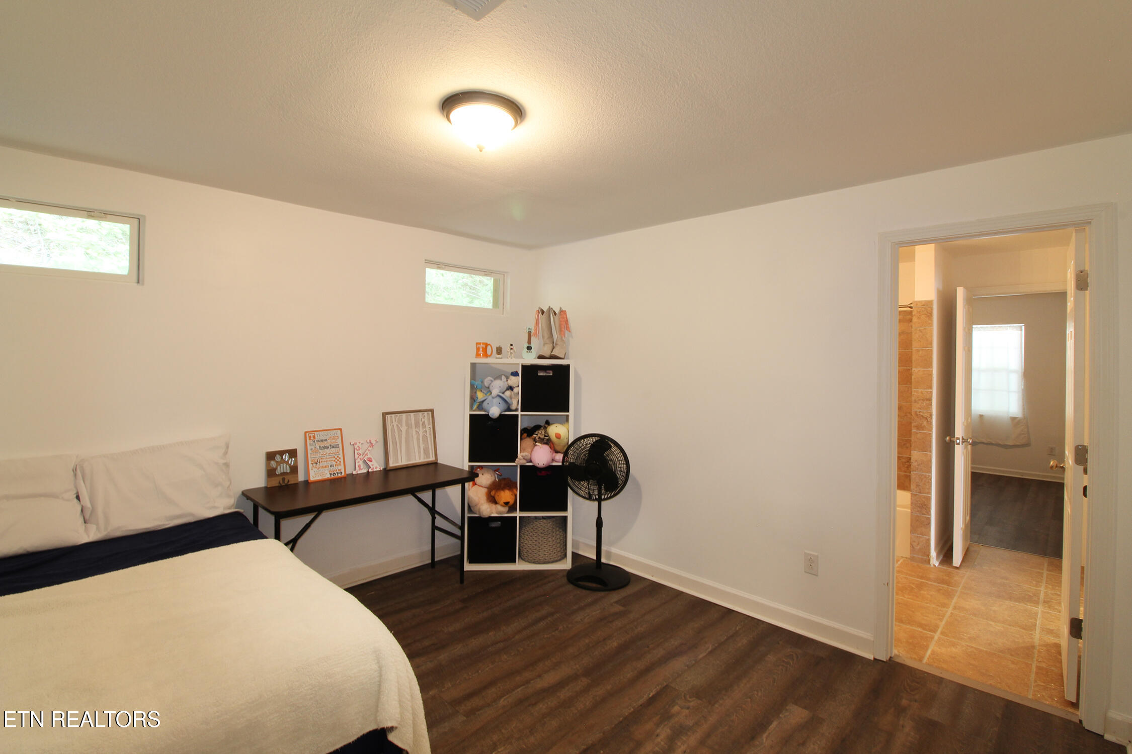 233 Sequoyah Tr