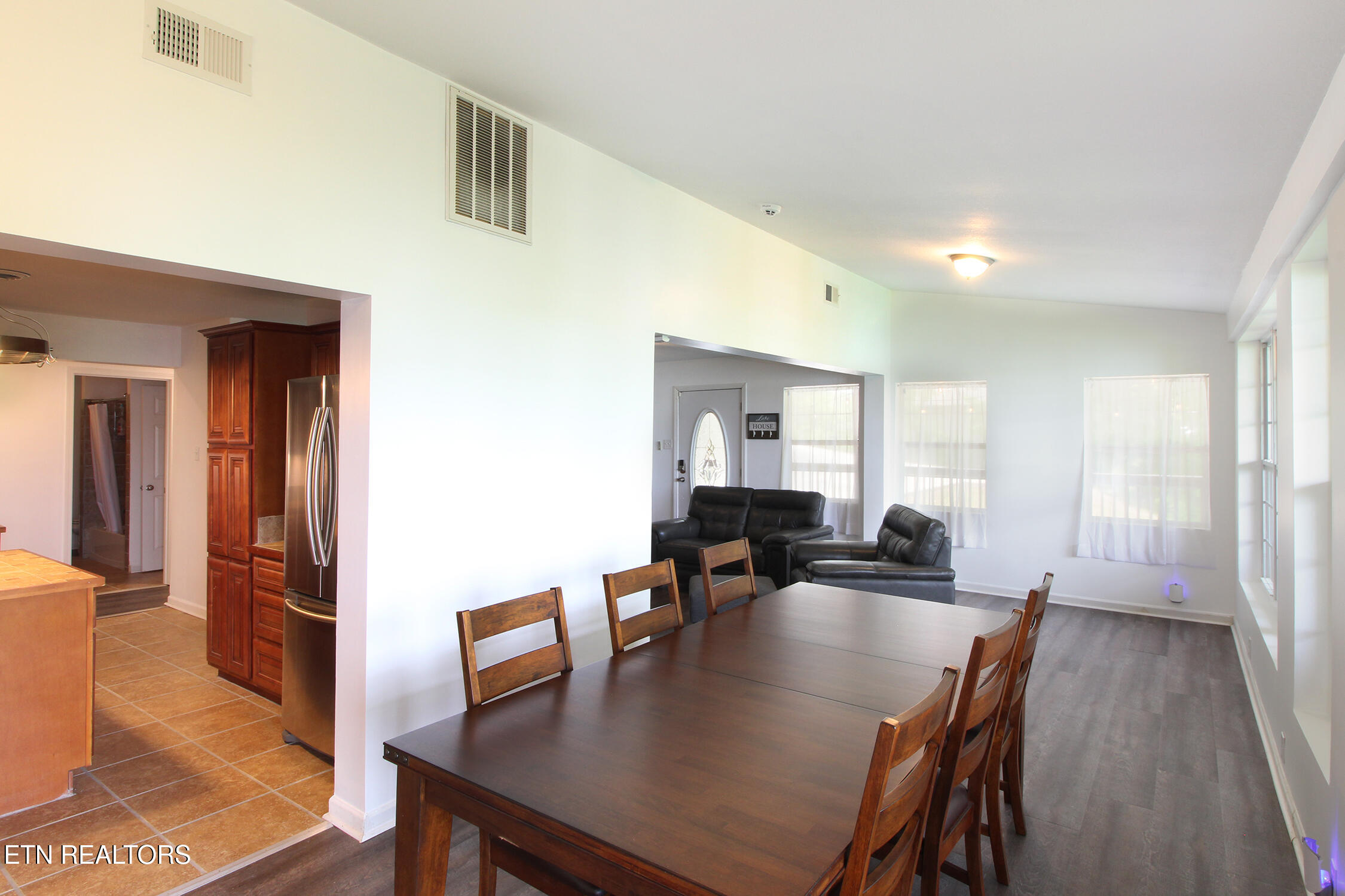 233 Sequoyah Tr