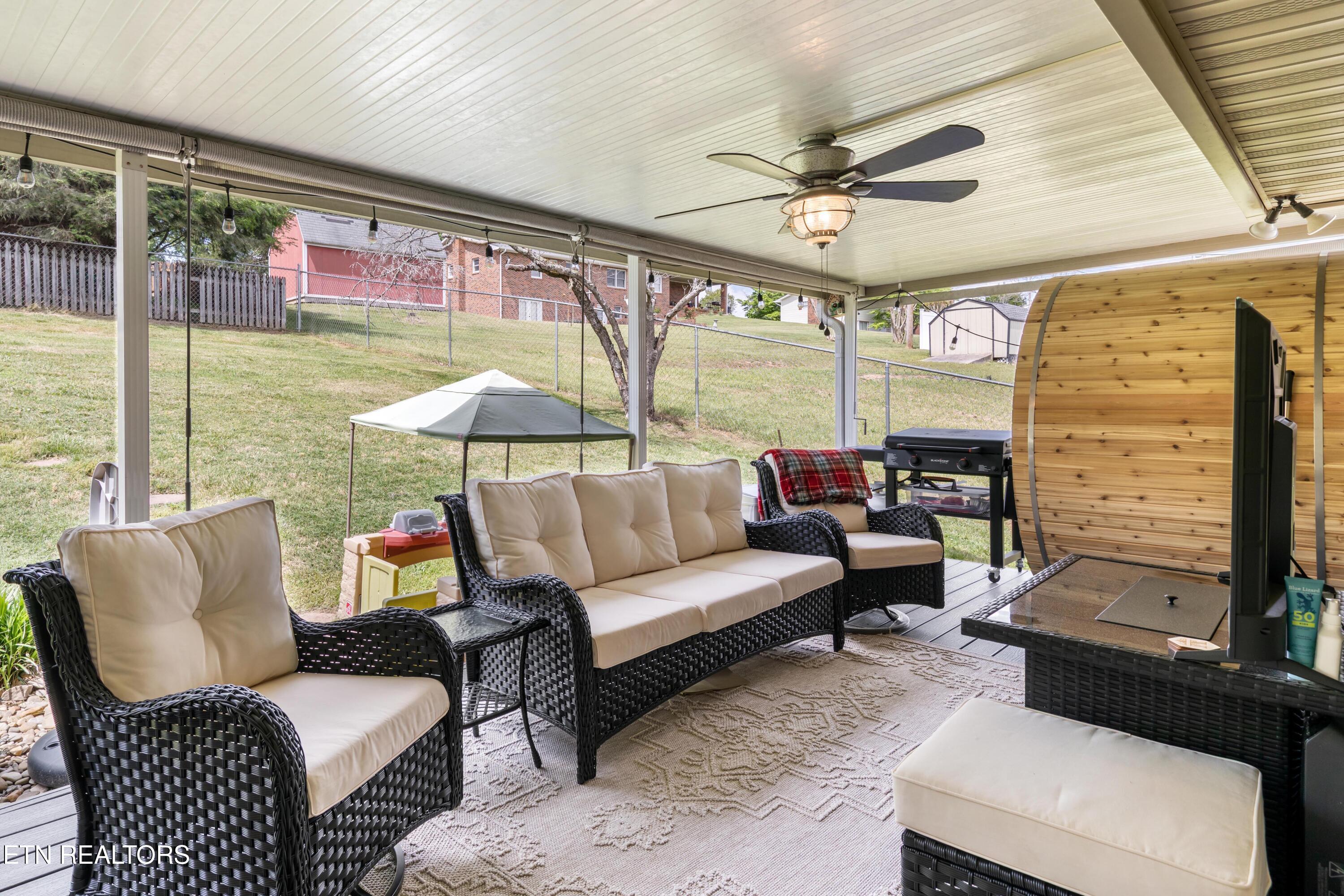 206 Hickory Lane