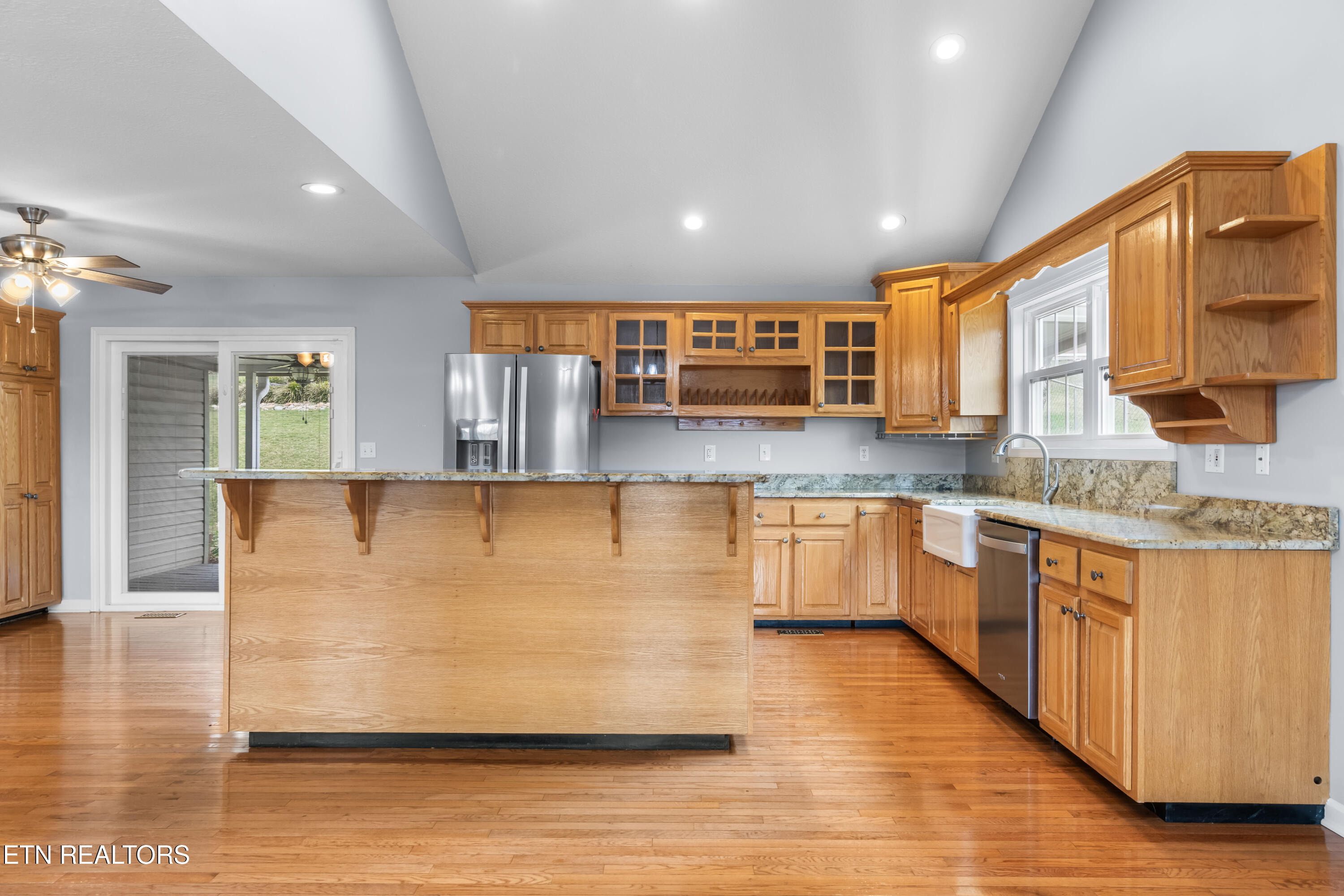 206 Hickory Lane