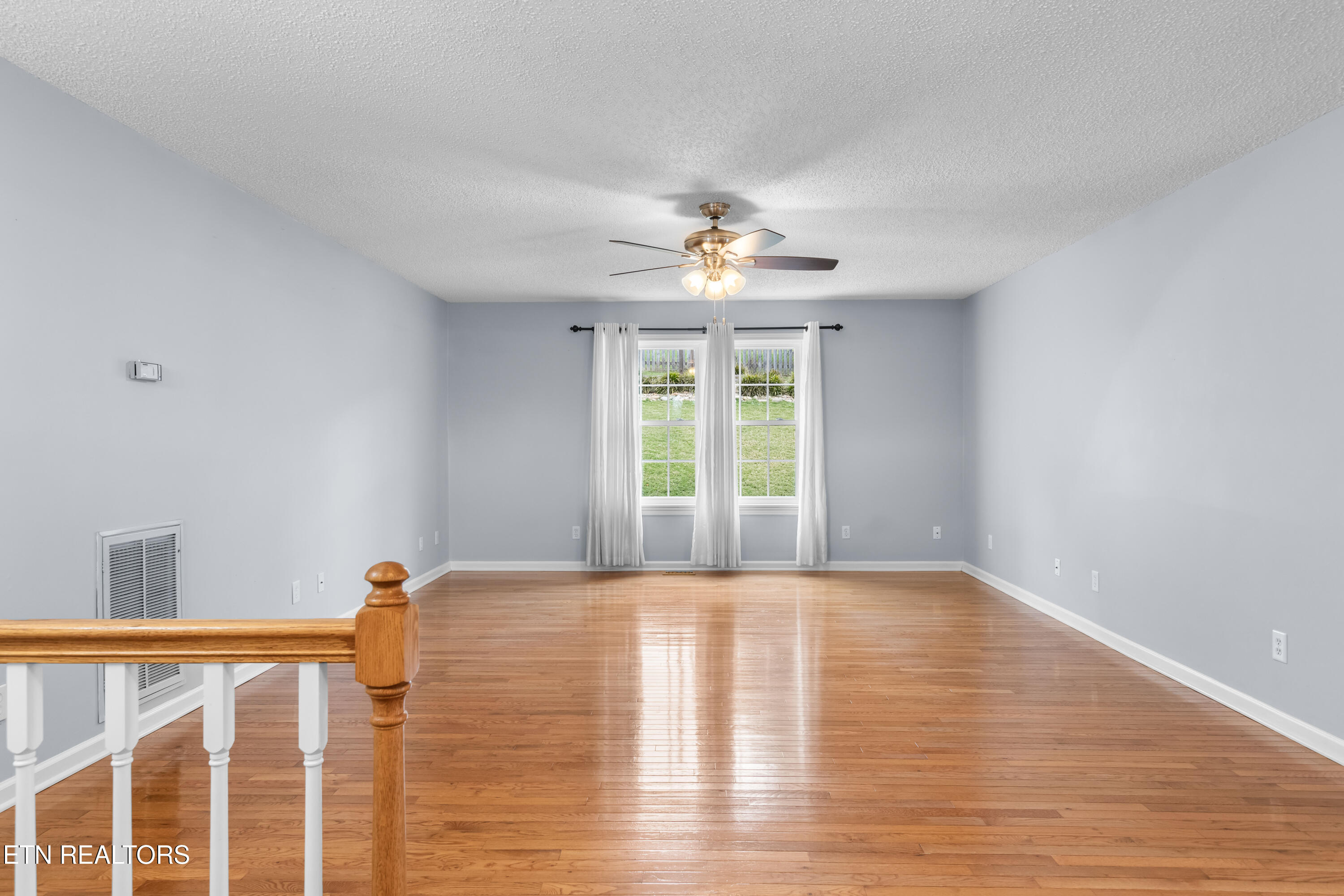 206 Hickory Lane
