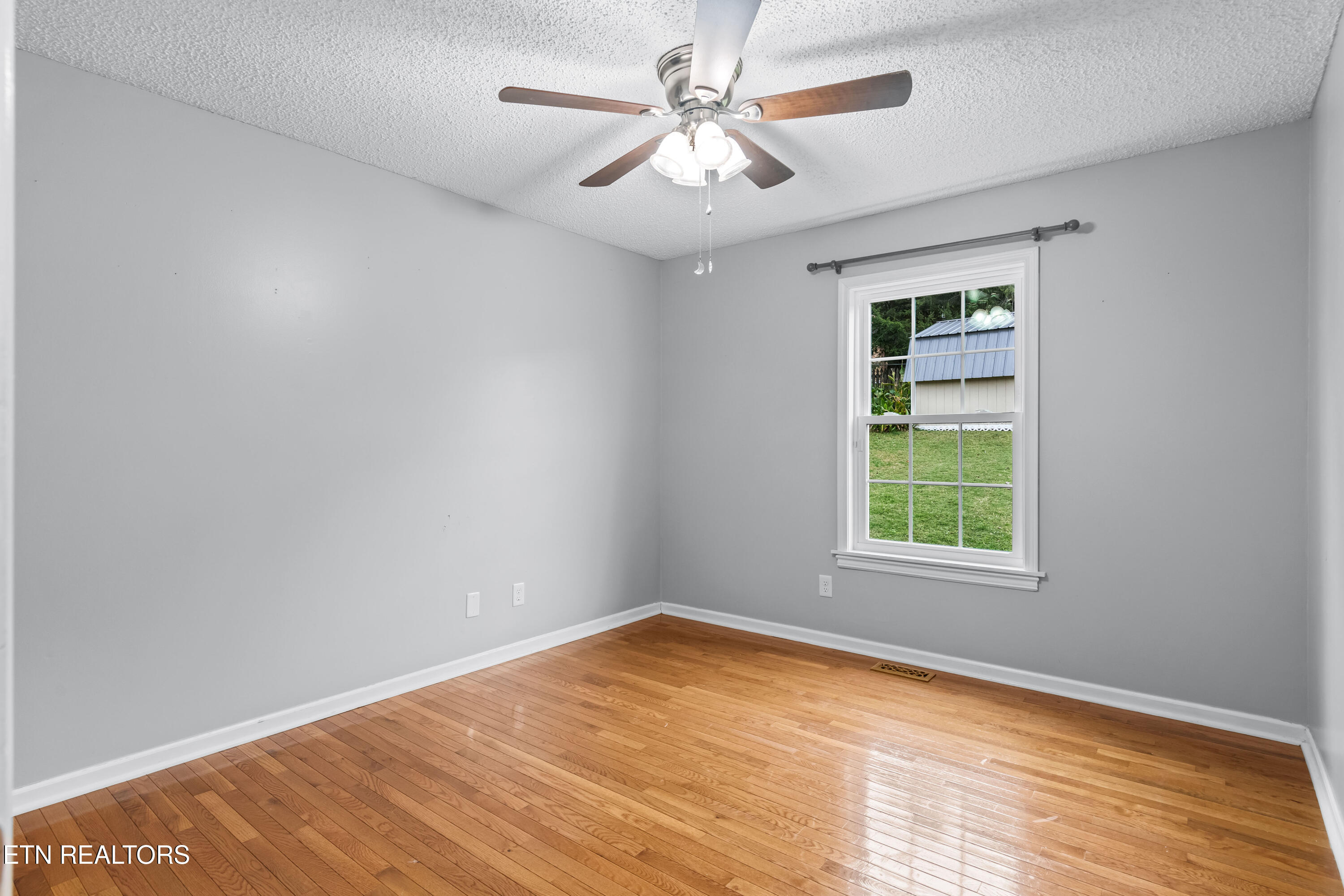206 Hickory Lane