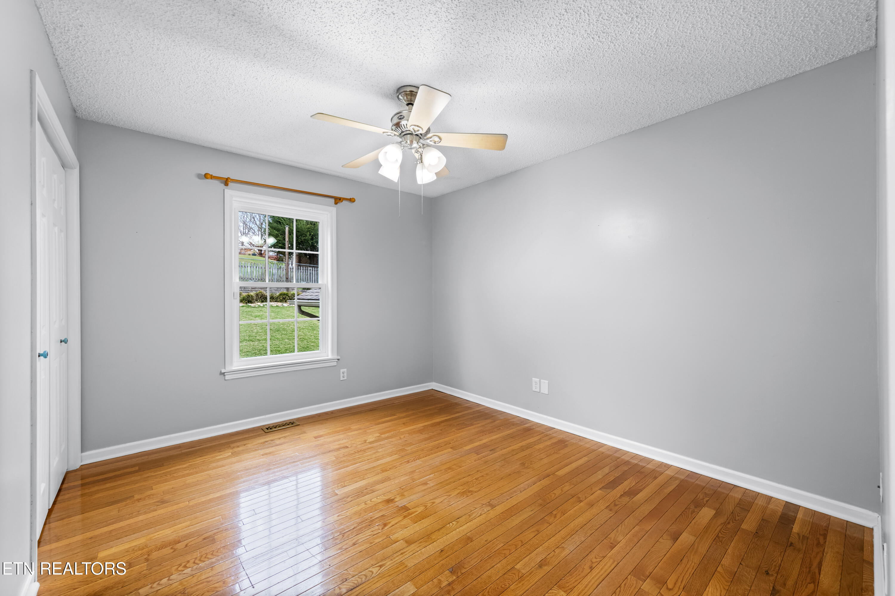 206 Hickory Lane