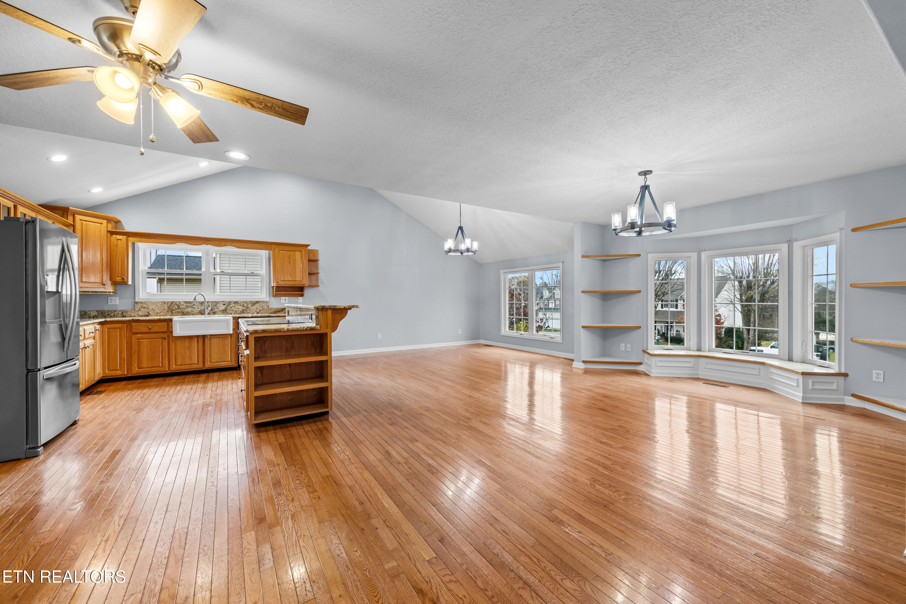 206 Hickory Lane
