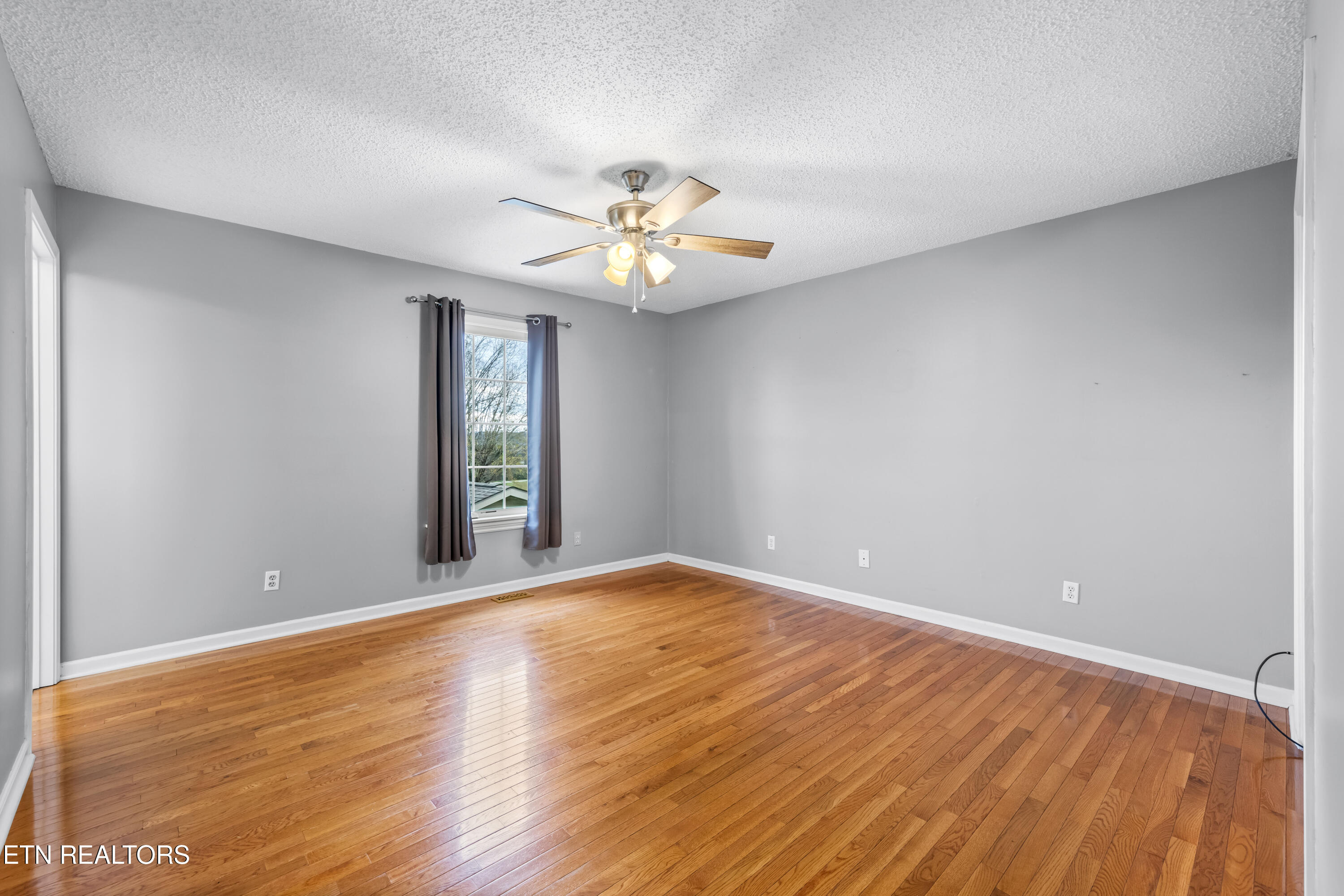 206 Hickory Lane