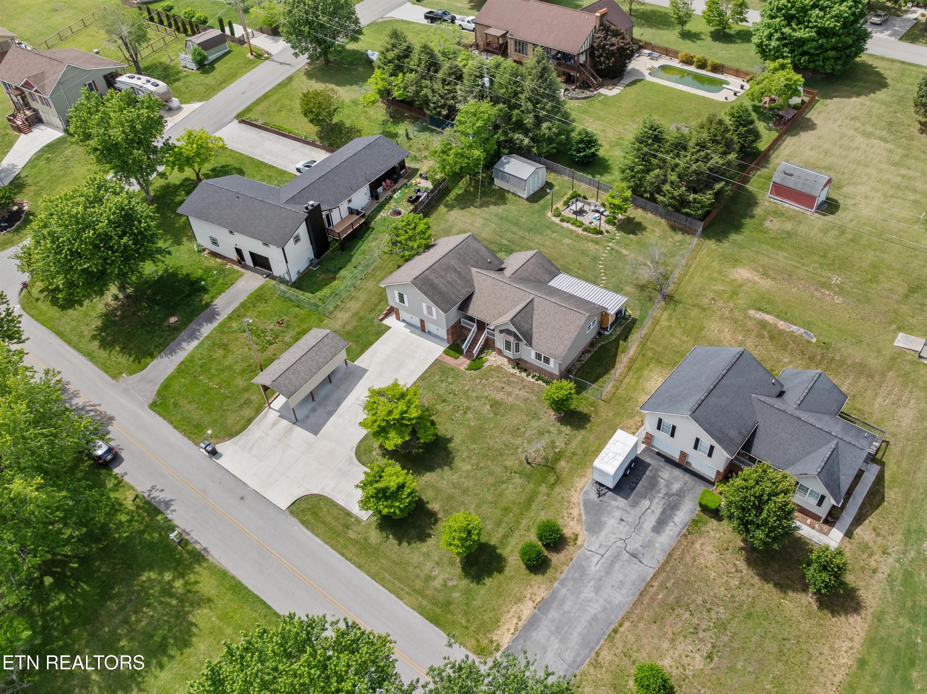 206 Hickory Lane