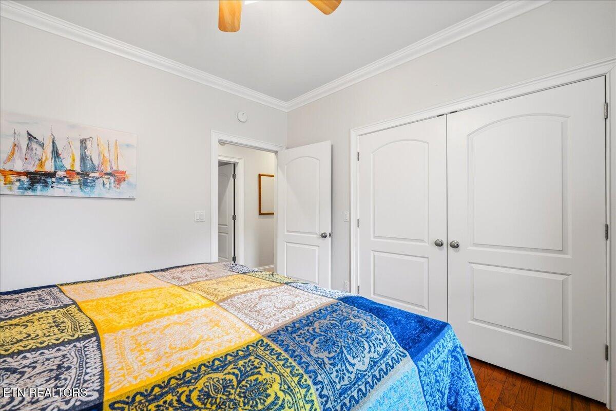 48 Riverside Drive