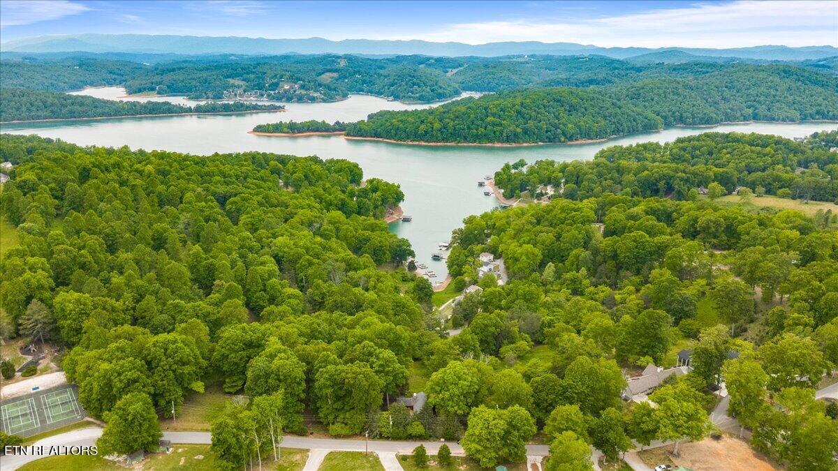 1186 Deerfield Way, LaFollette