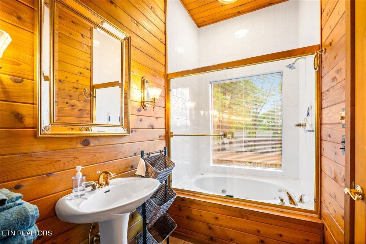 1186 Deerfield Way, LaFollette