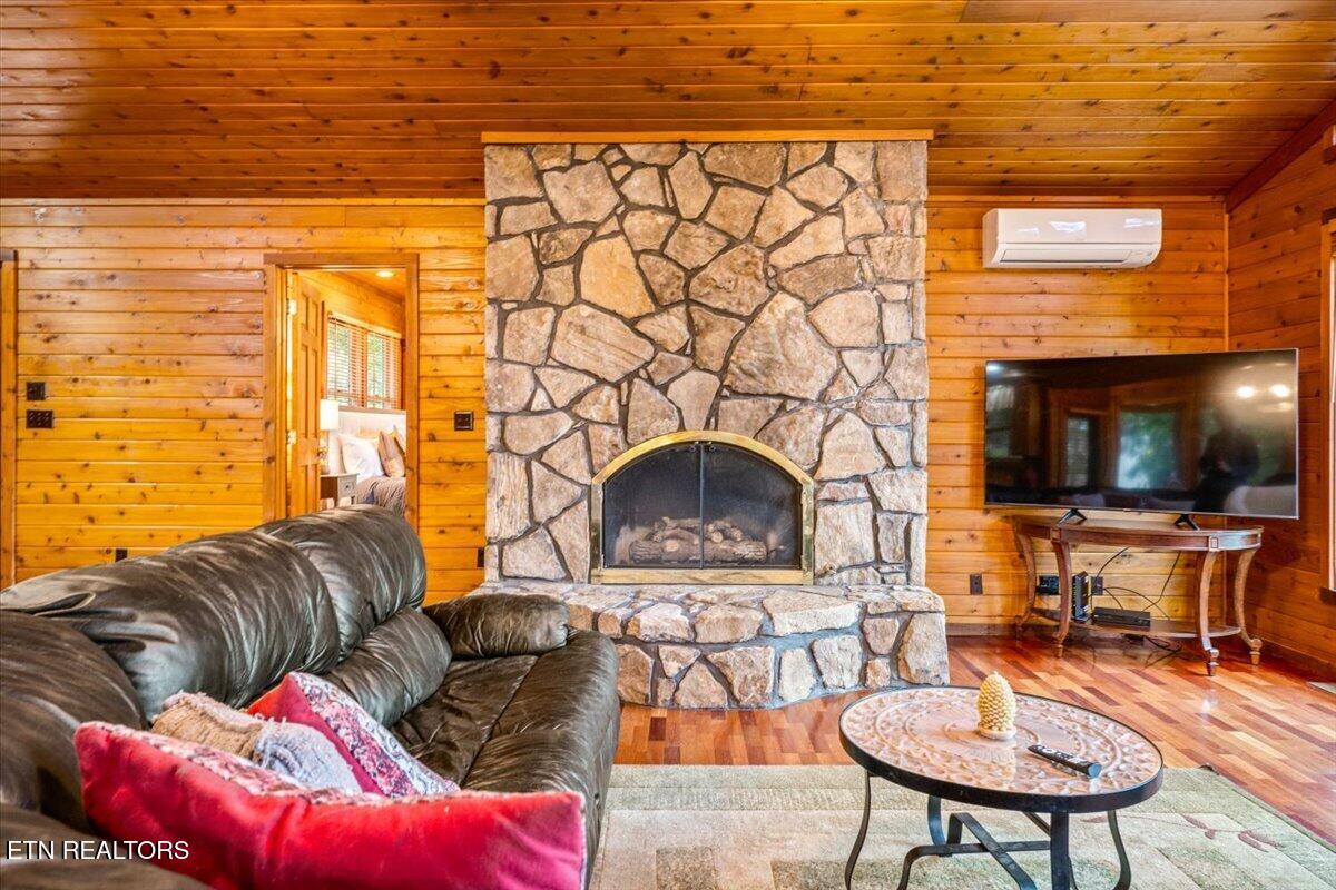 1186 Deerfield Way, LaFollette