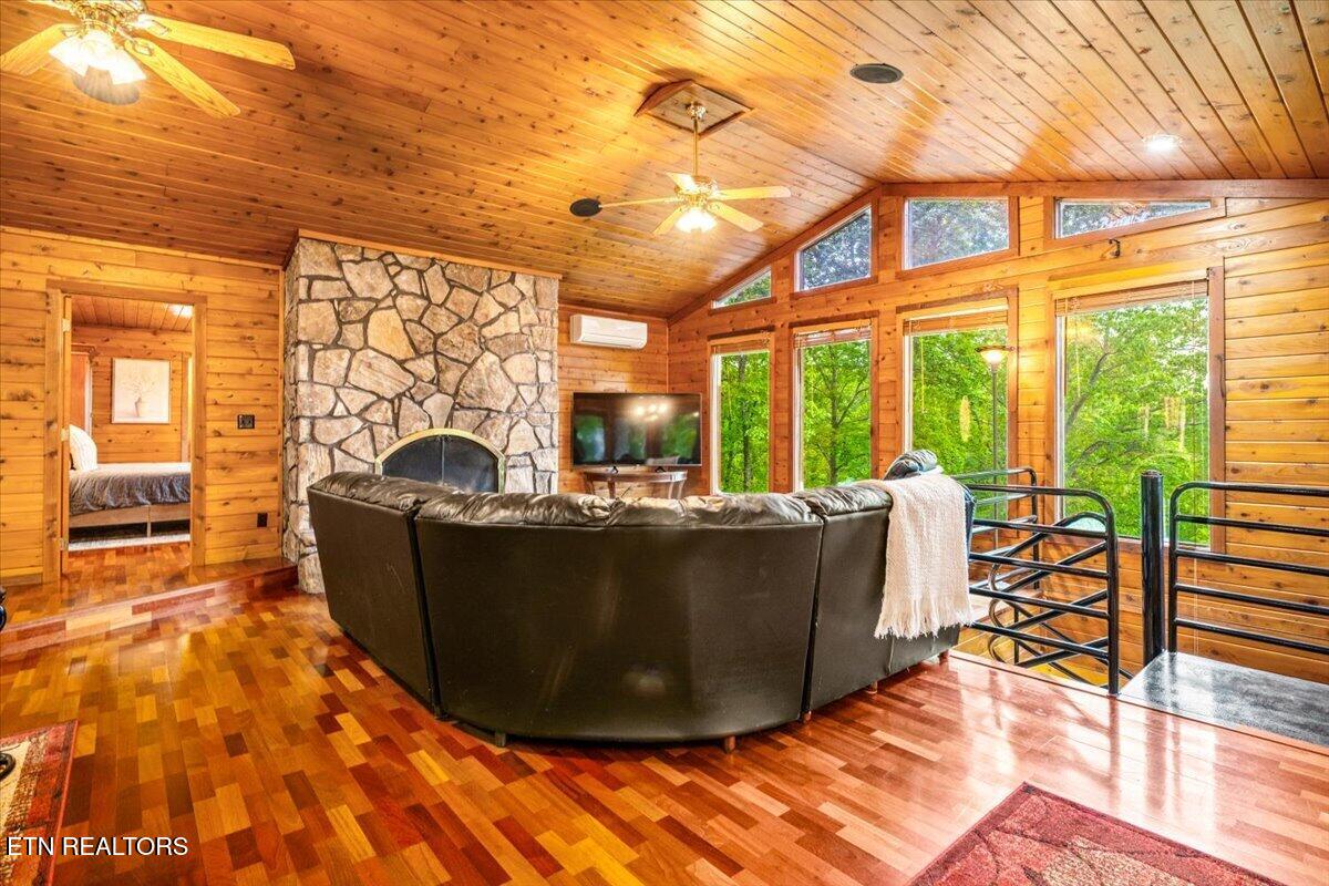 1186 Deerfield Way, LaFollette