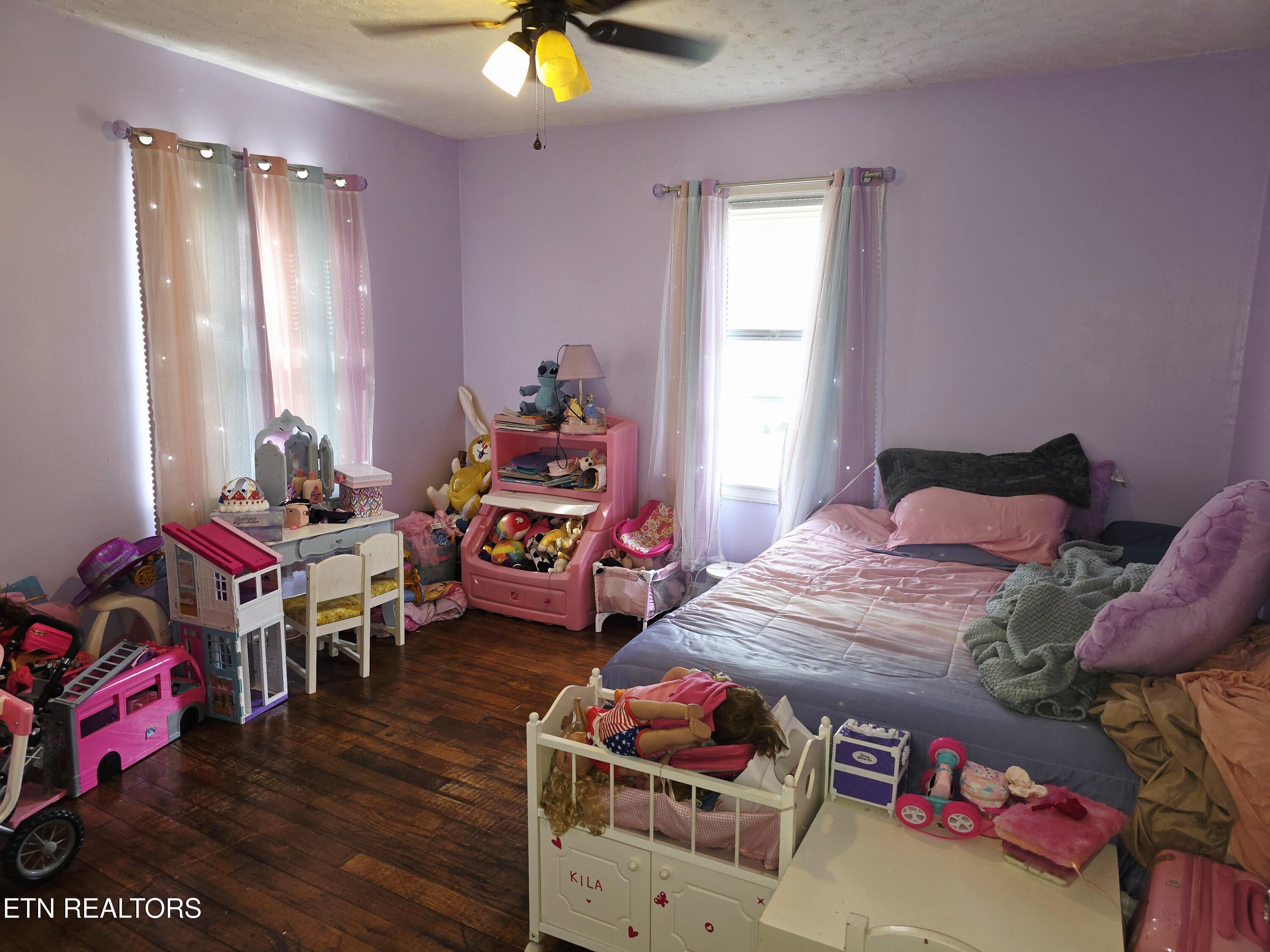 404 E 4th St, LaFollette