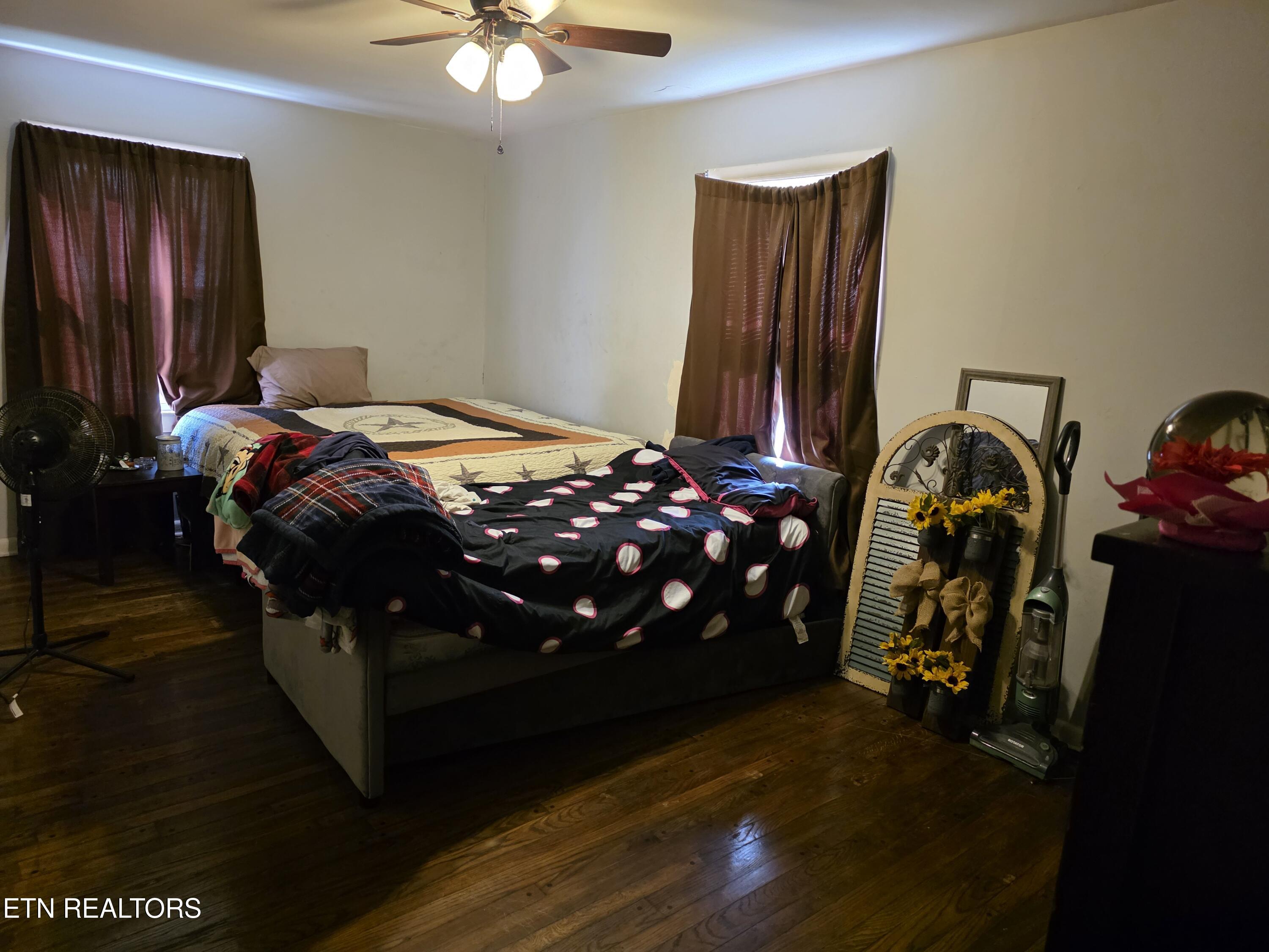 404 E 4th St, LaFollette