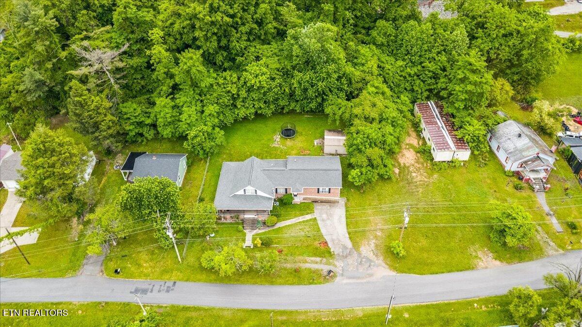 915 Cherry St, LaFollette