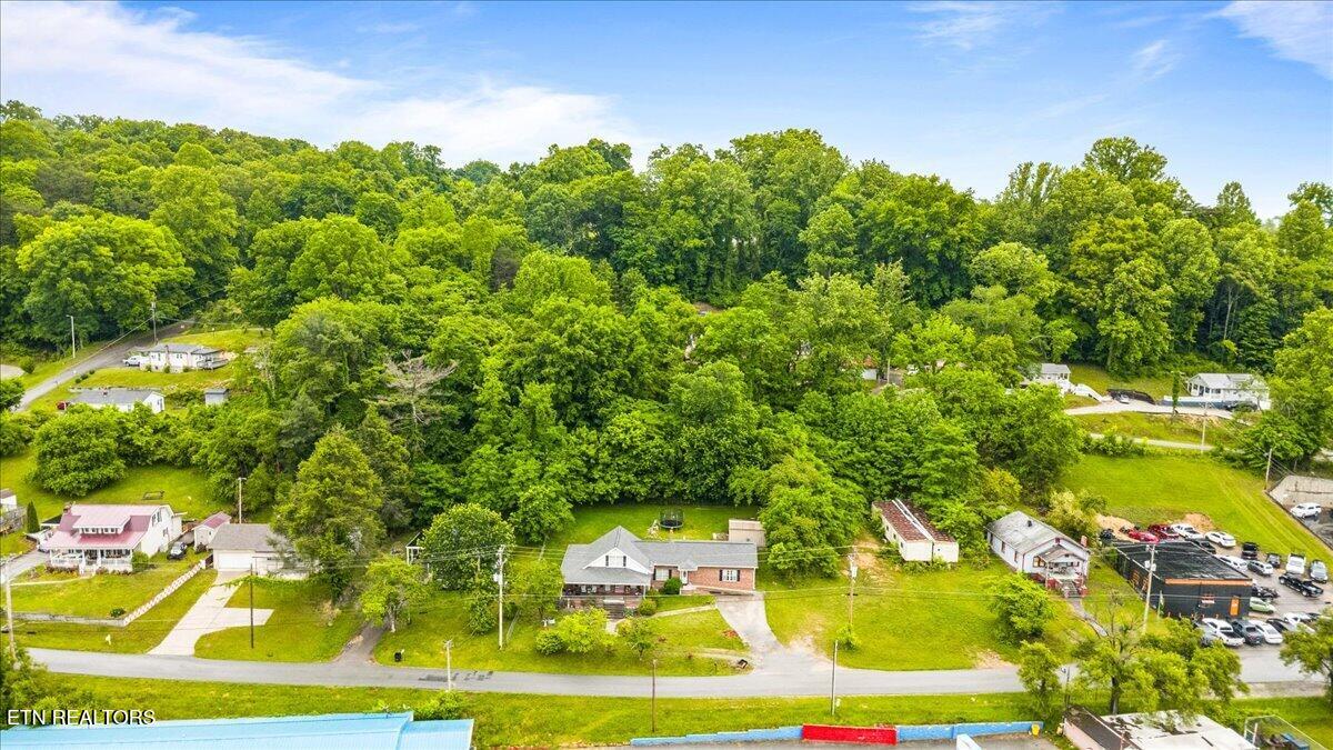 915 Cherry St, LaFollette