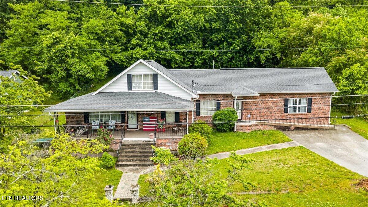 915 Cherry St, LaFollette