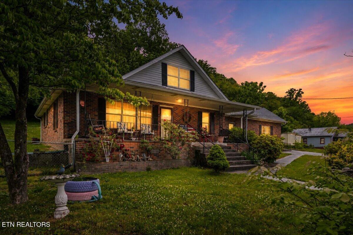 915 Cherry St, LaFollette