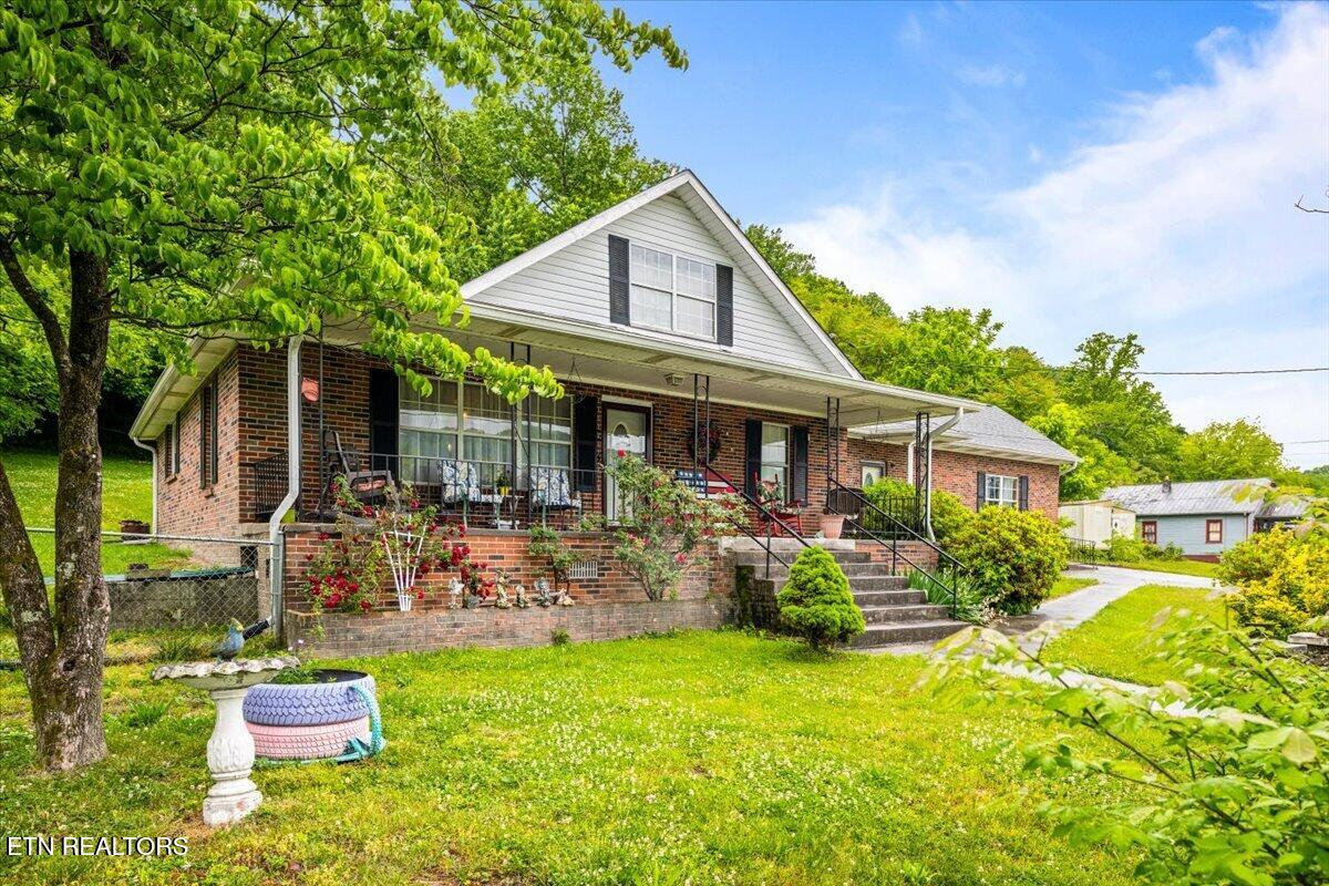 915 Cherry St, LaFollette