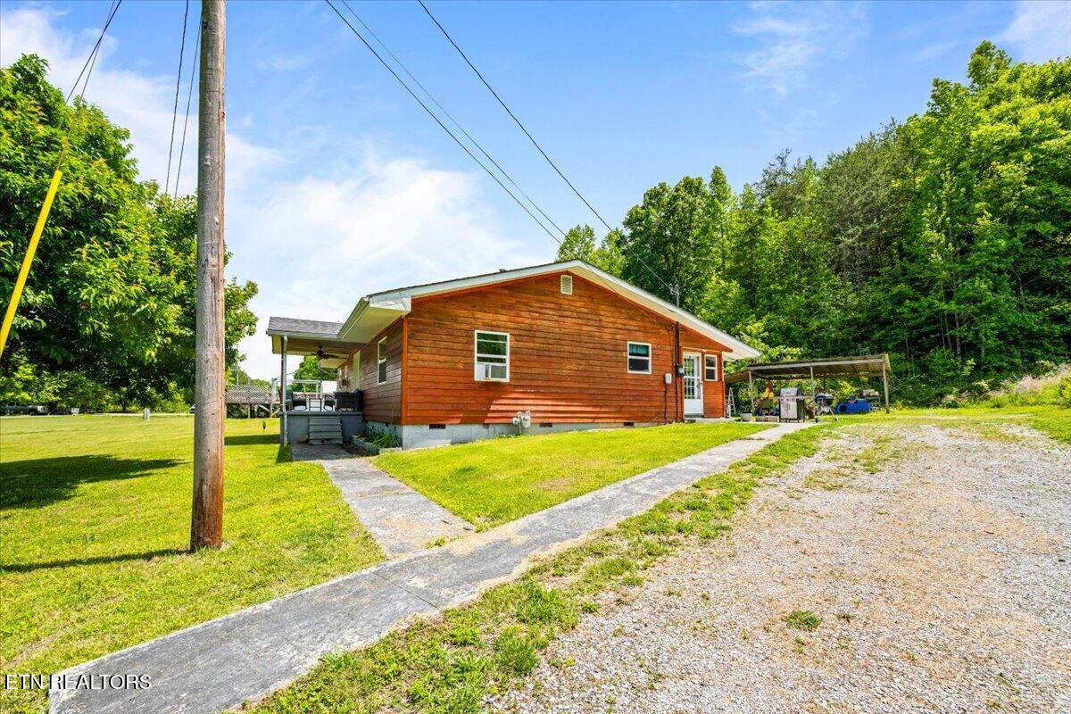4662 Baker Hwy