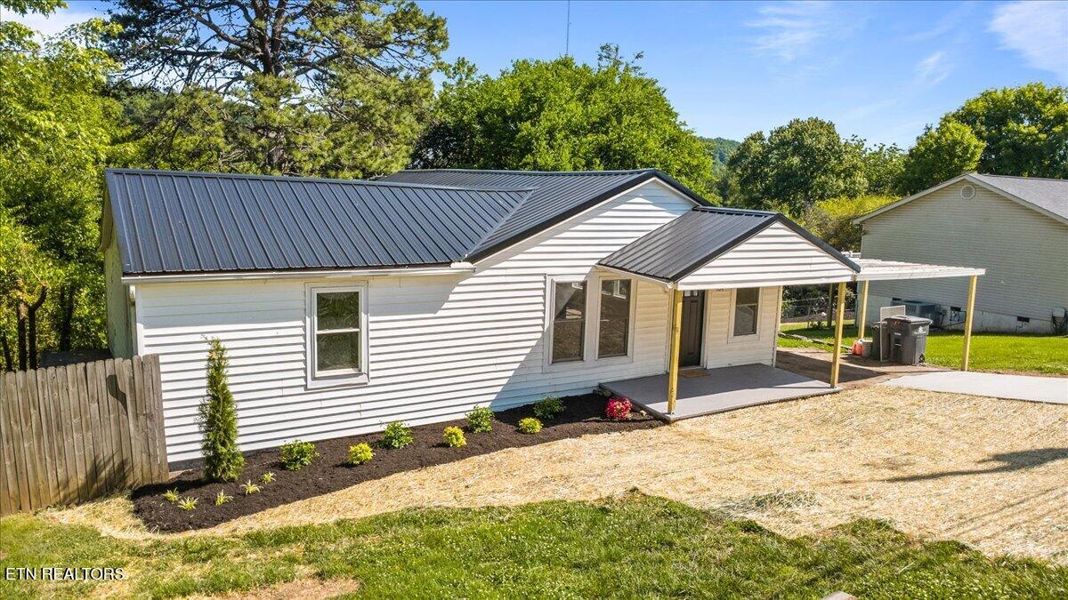 404 Sharp Lane