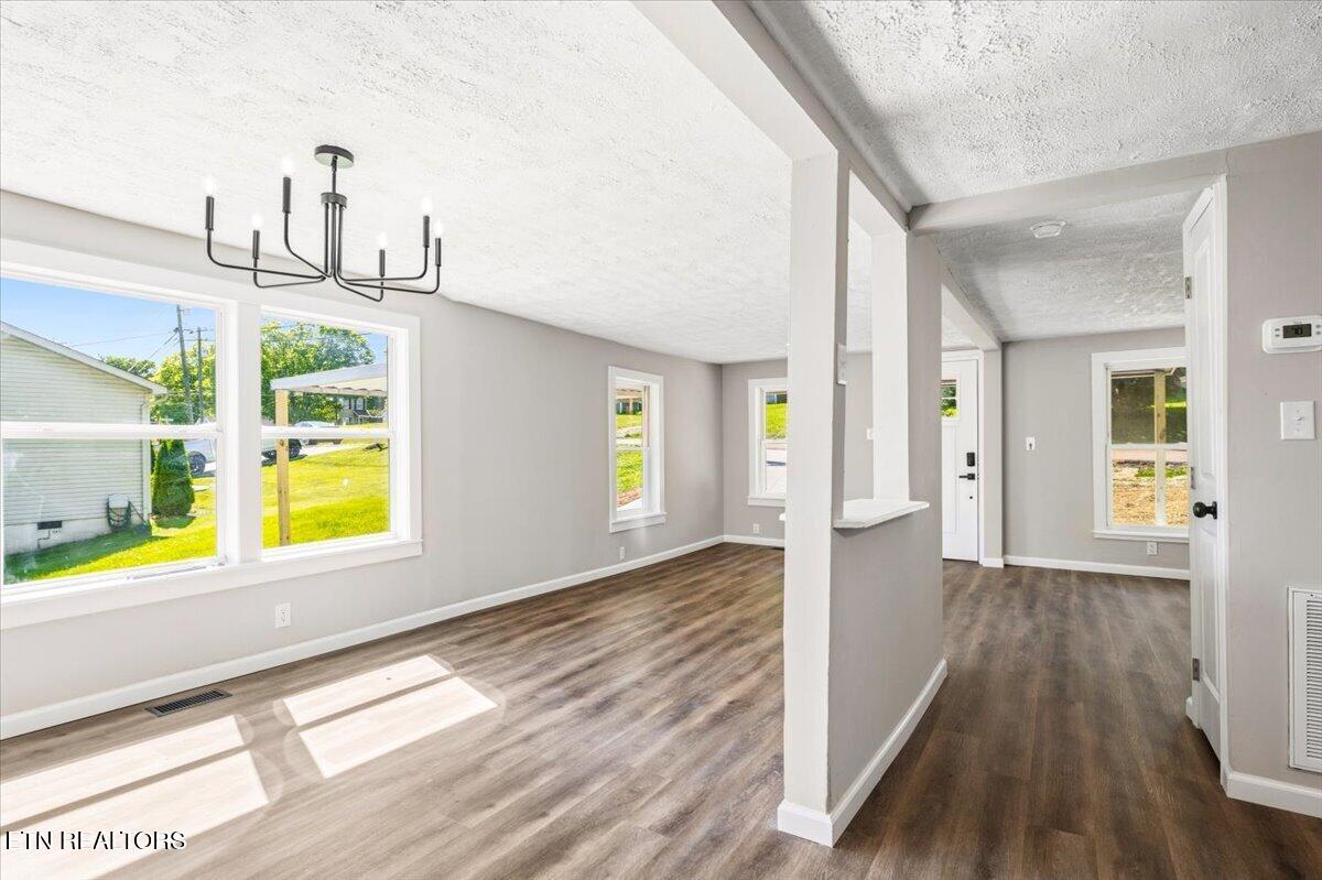 404 Sharp Lane