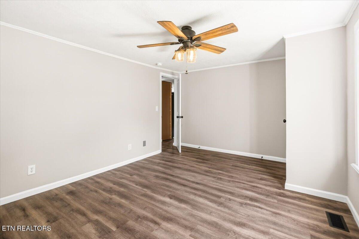404 Sharp Lane