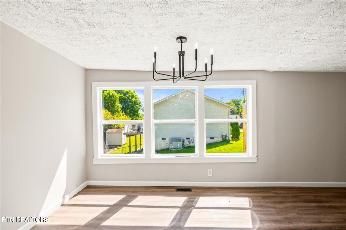 404 Sharp Lane