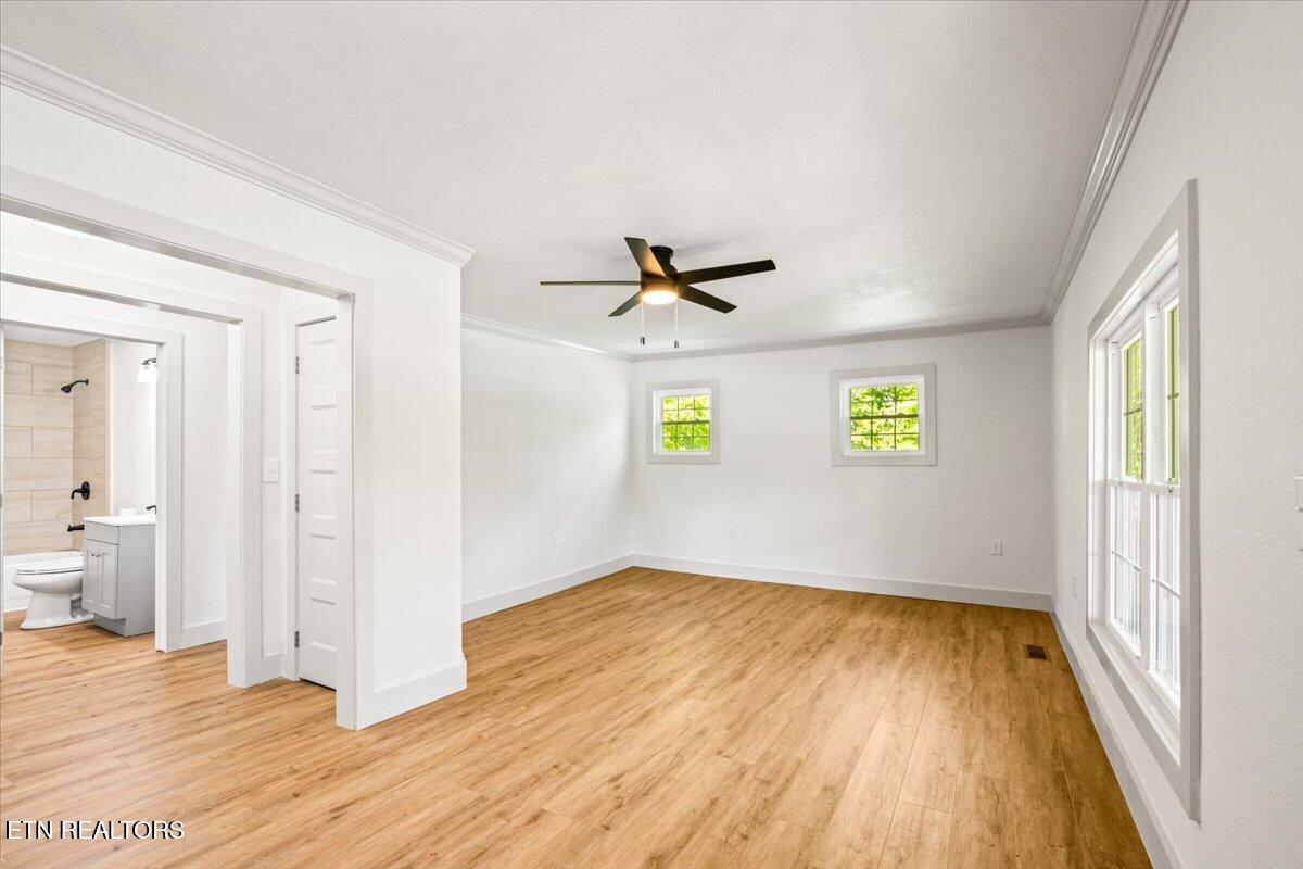 922 W Central Ave, LaFollette