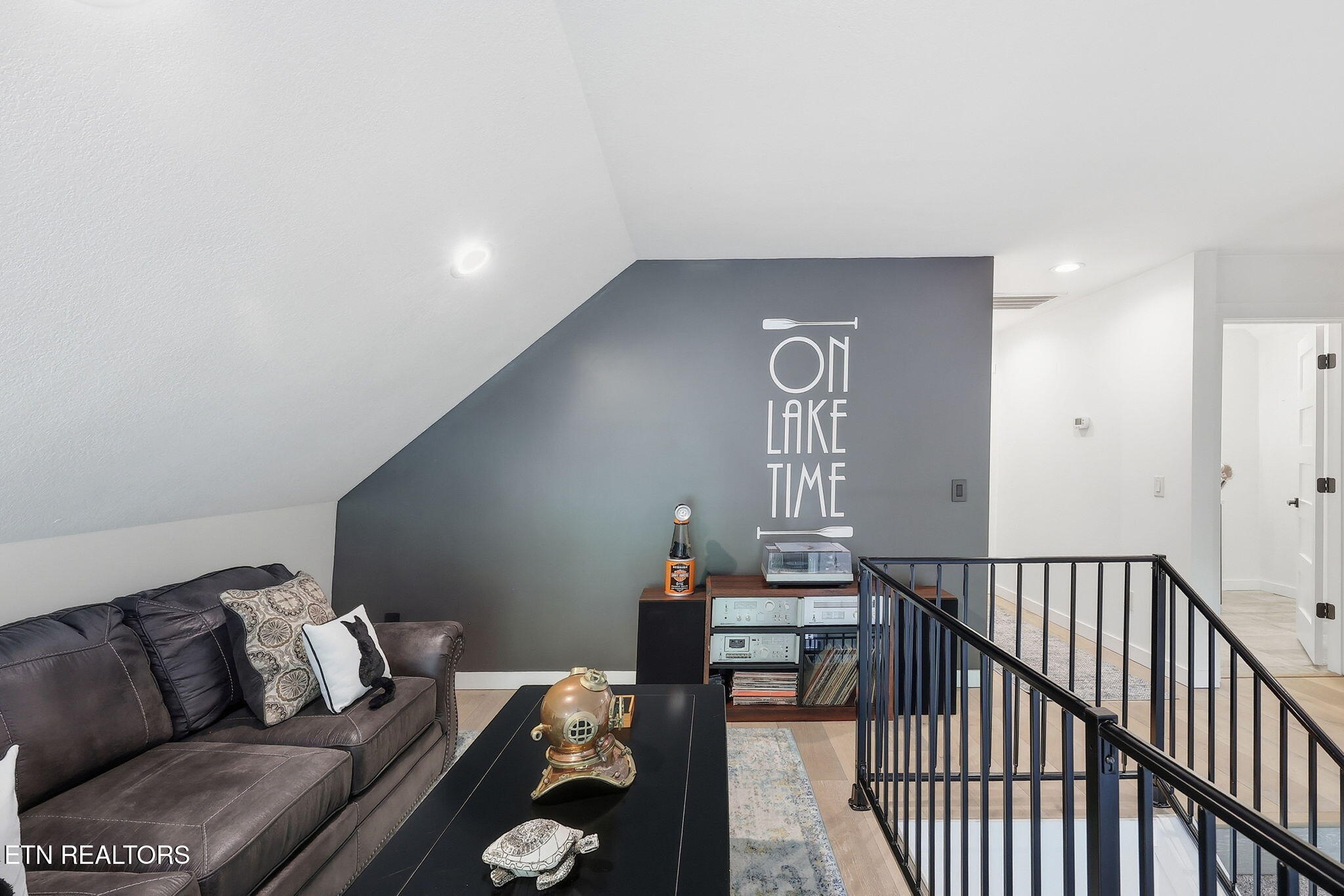 1068 N Shorewood Drive