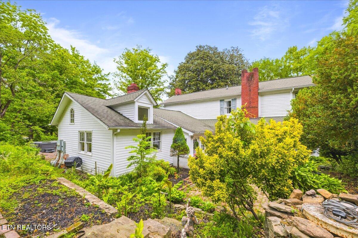 104 Morgan St