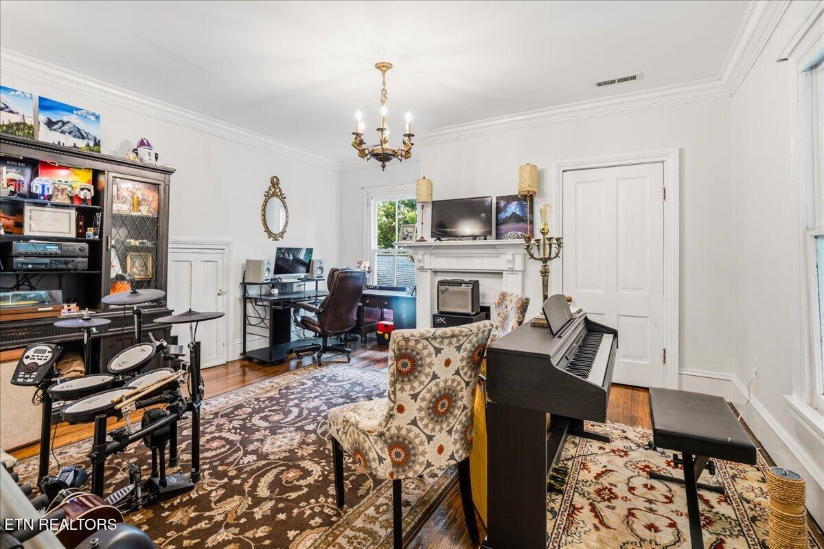 104 Morgan St