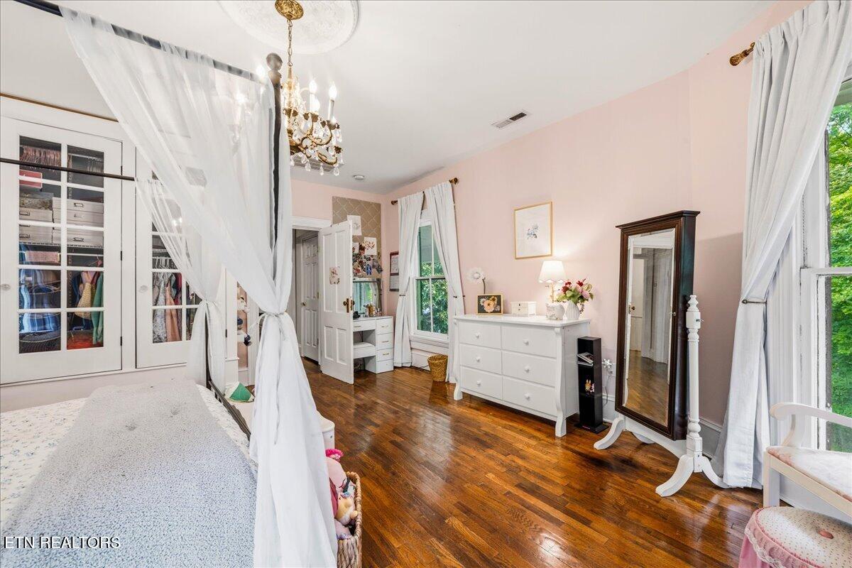 104 Morgan St