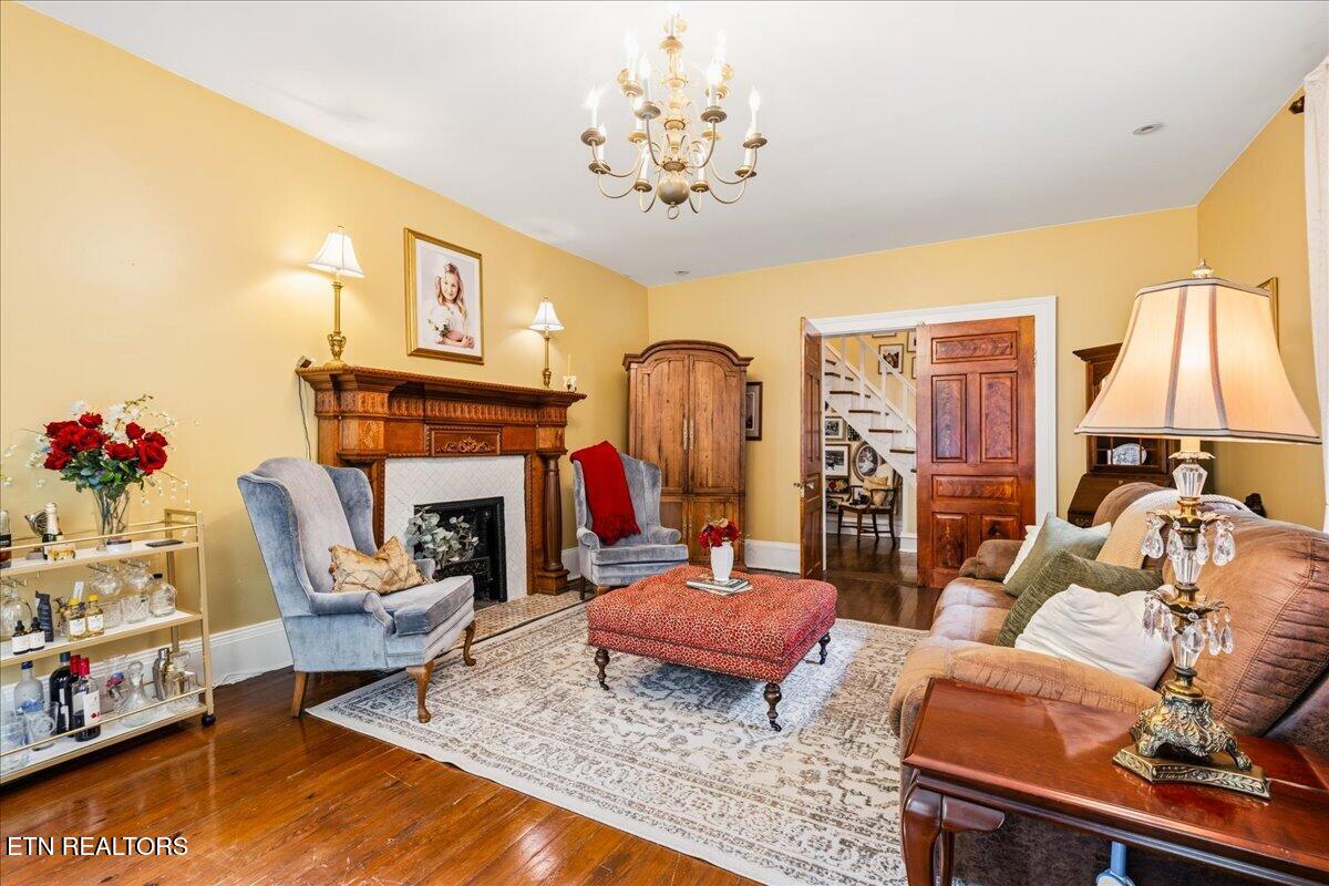 104 Morgan St