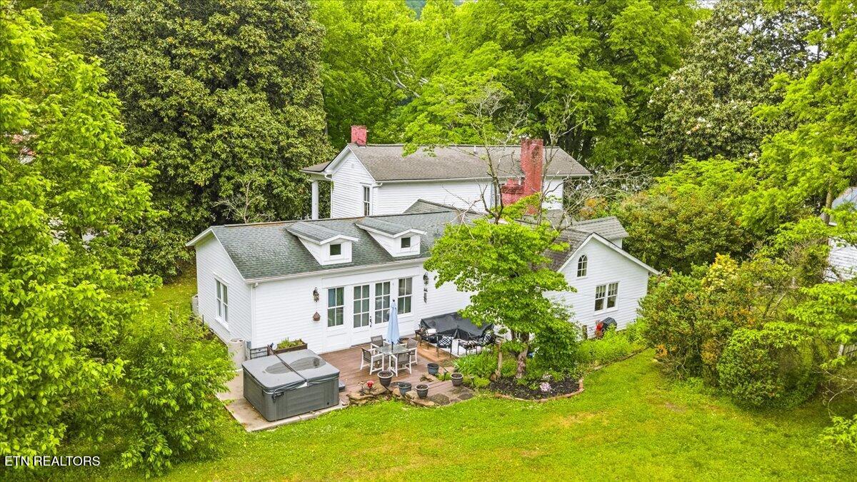 104 Morgan St