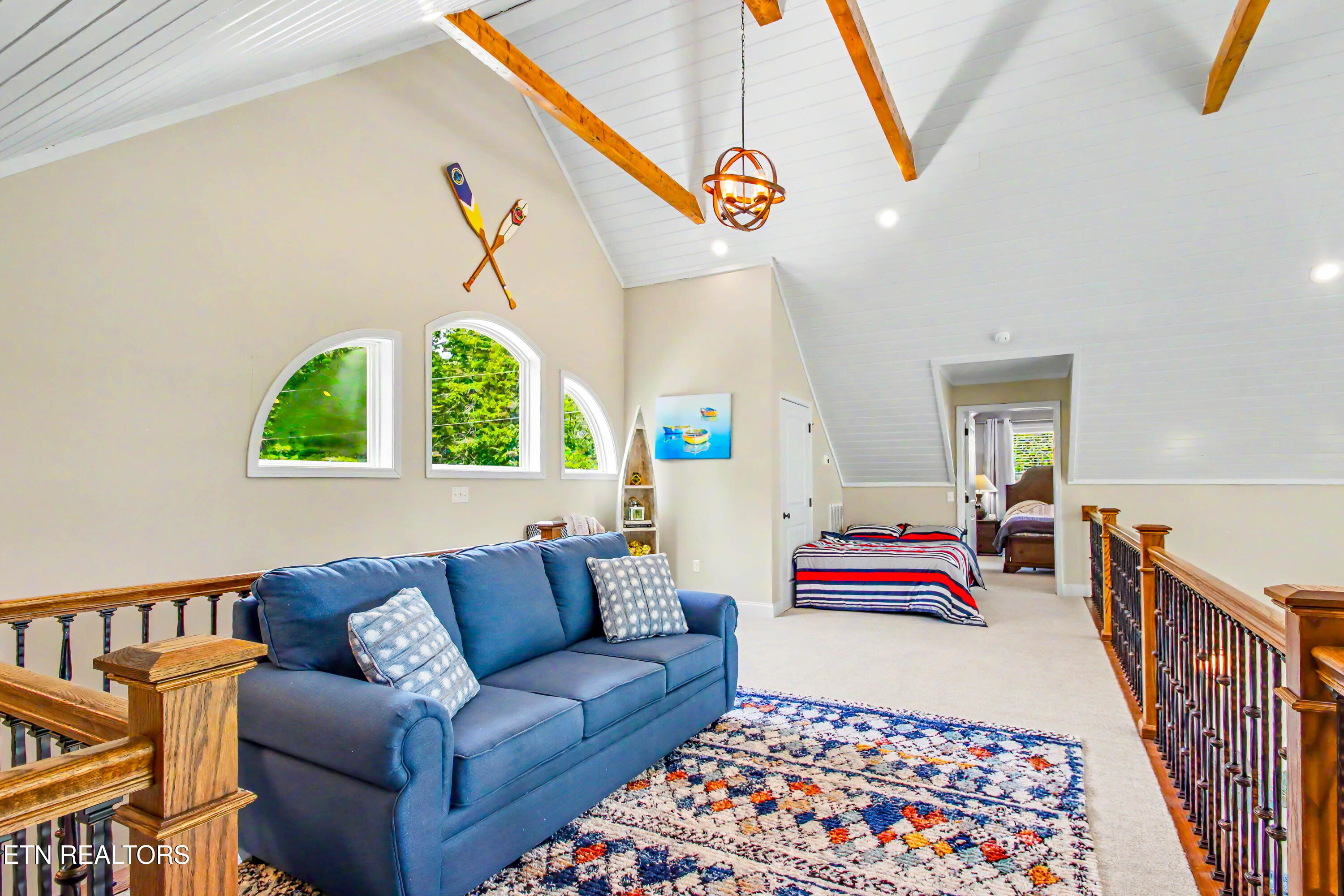 597 E Norris Point Rd, LaFollette
