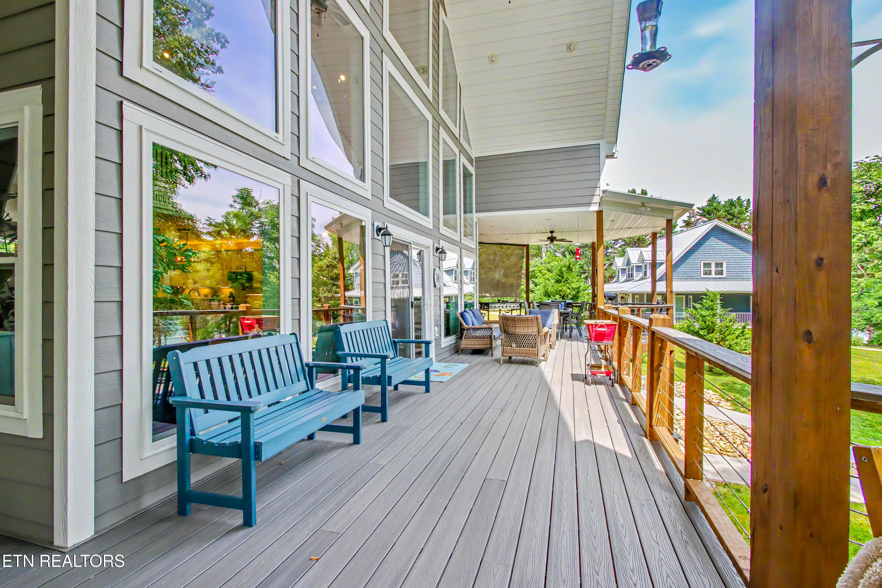 597 E Norris Point Rd, LaFollette