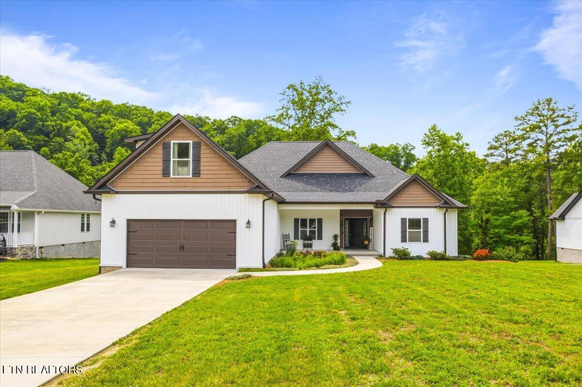 320 Wagon Lane