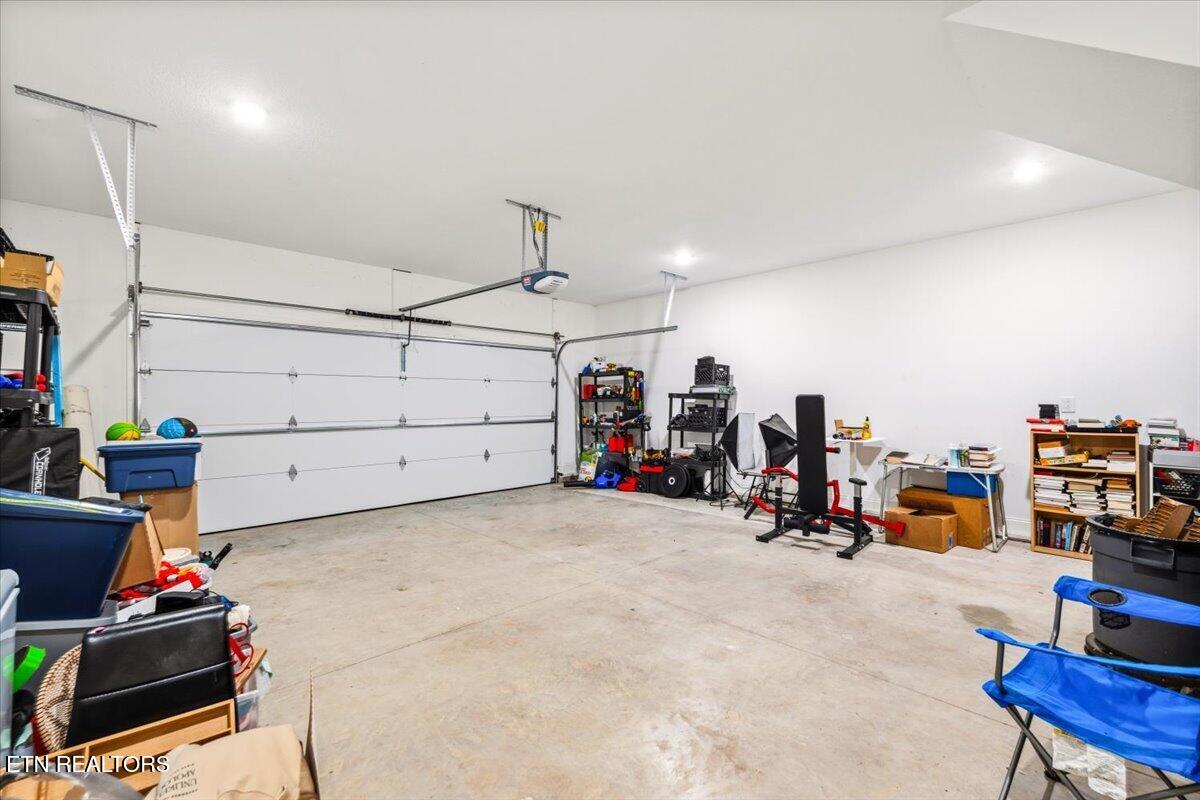 320 Wagon Lane