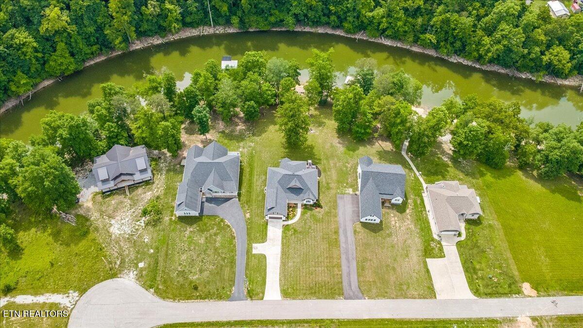 320 Wagon Lane