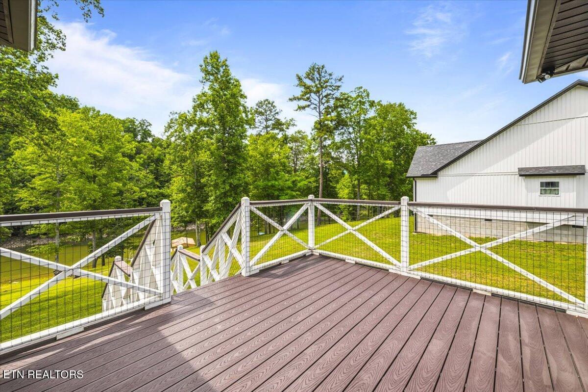 320 Wagon Lane