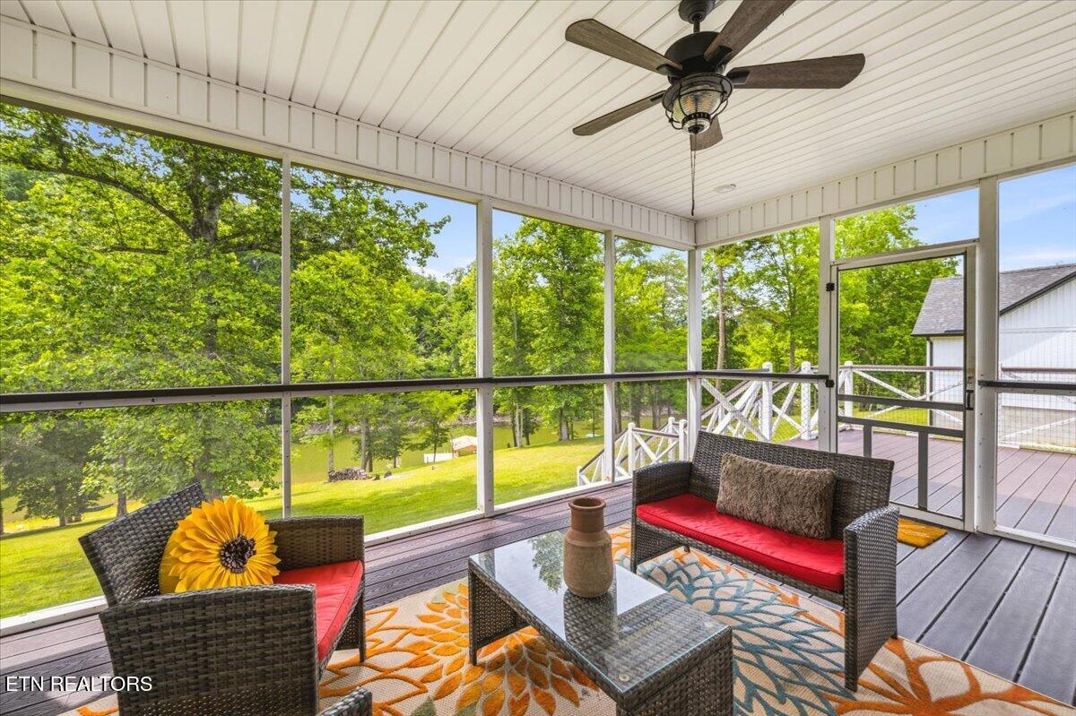 320 Wagon Lane