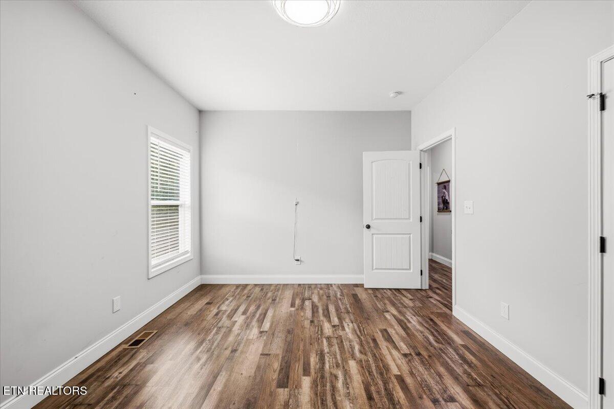 320 Wagon Lane