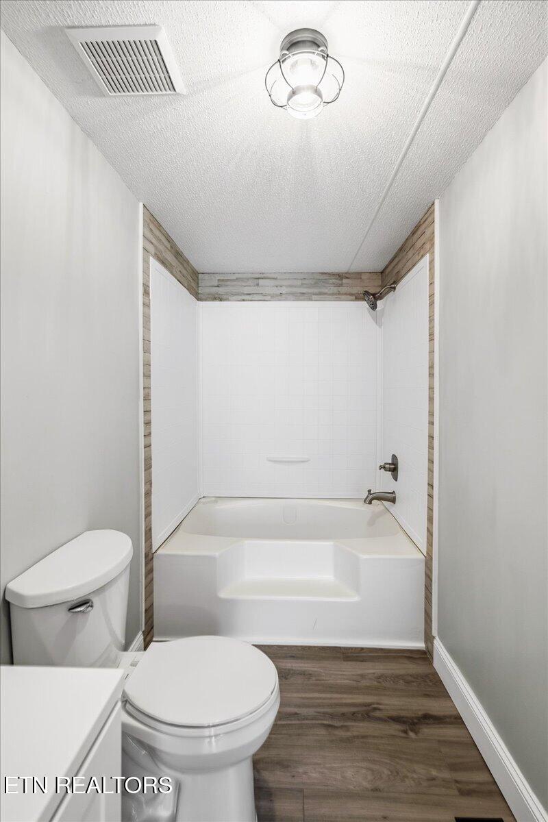 123 Sweat Lane, LaFollette