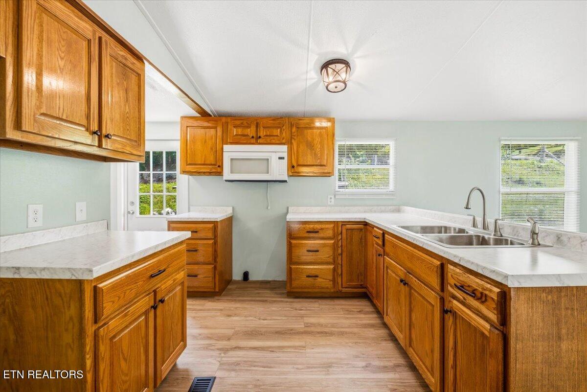123 Sweat Lane, LaFollette