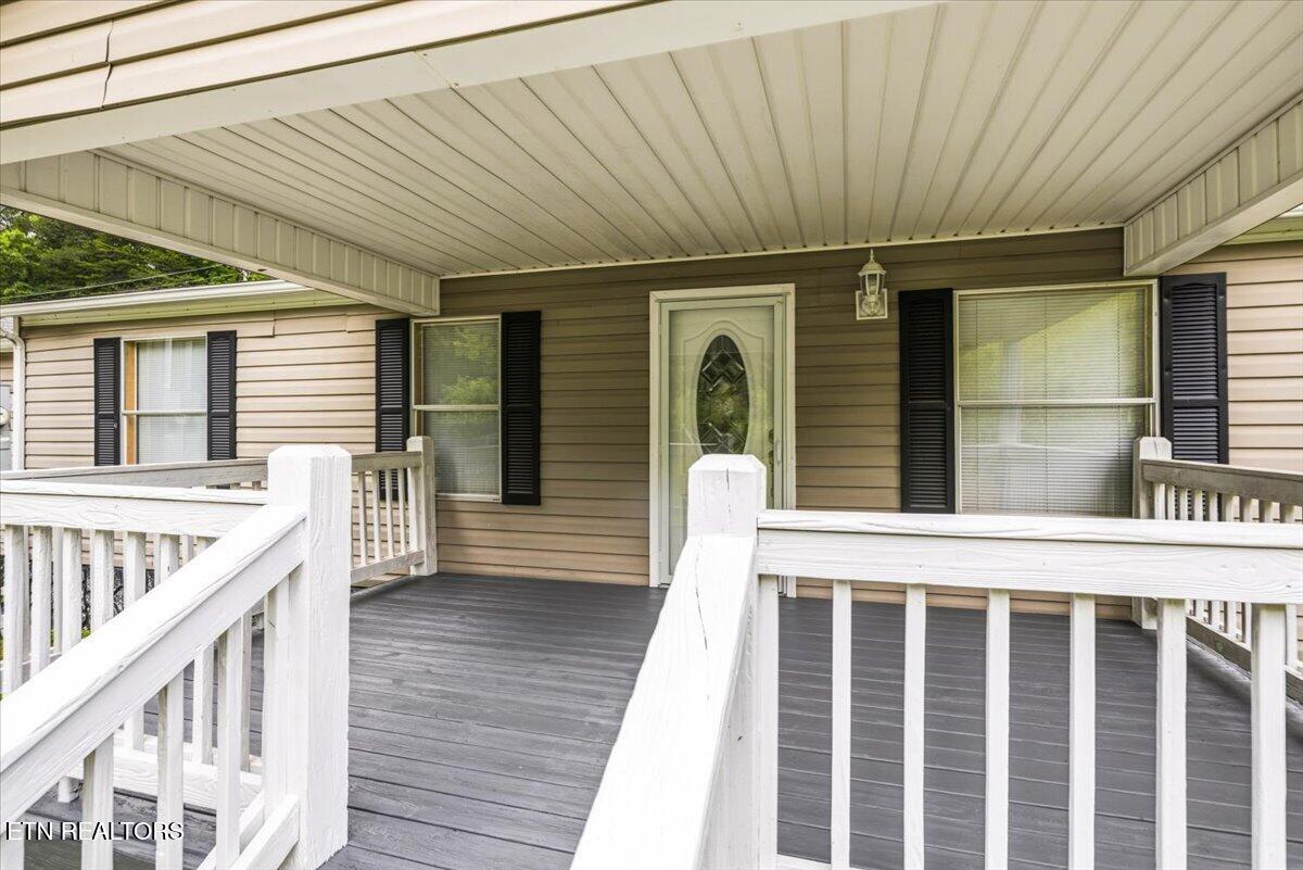 123 Sweat Lane, LaFollette